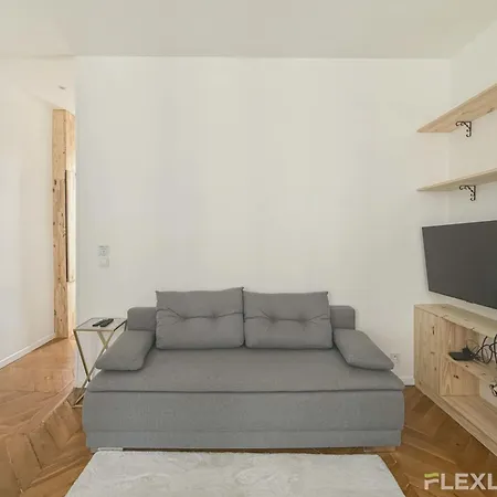 Flexliving - One Bedroom - Hauteville Apartment